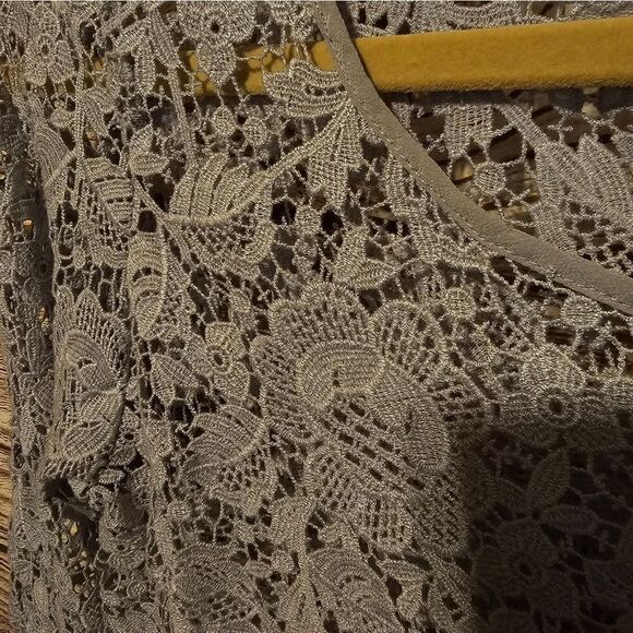 Gold Hawk long sleeve blouse Women's medium gray Pre-owned - Picture 6 of 7